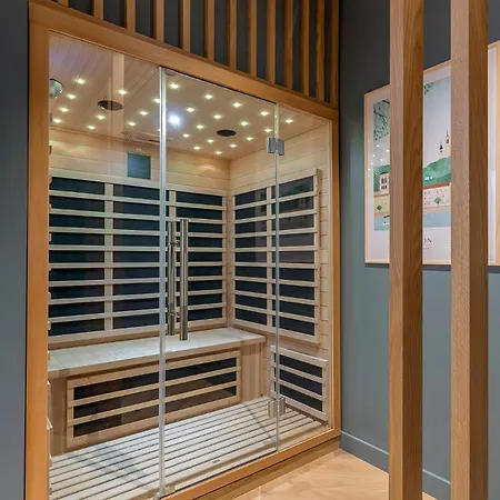 Balneo Sauna Pierre Corneille ! بيت الحب ليون