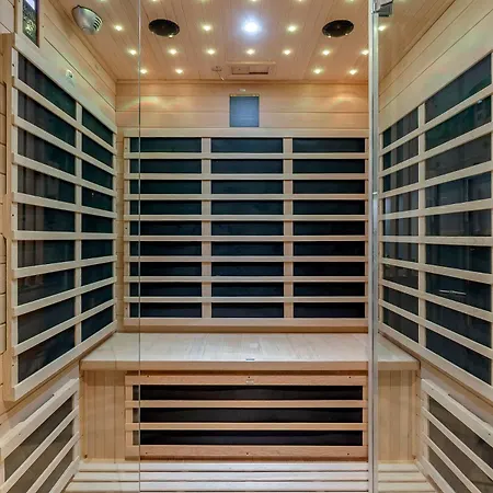 Balneo Sauna Pierre Corneille ! بيت الحب ليون